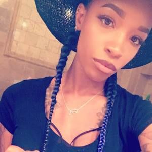 Meet your Posher, Elvis